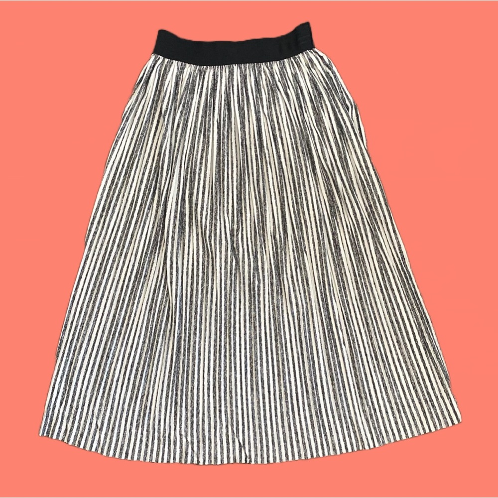 ⭐️4/$30 Andi+James Elastic Band Skirt